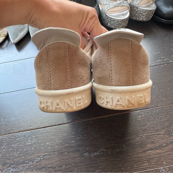 CHANEL | Suede Calfskin Womens Sneakers - Picture 4 of 6